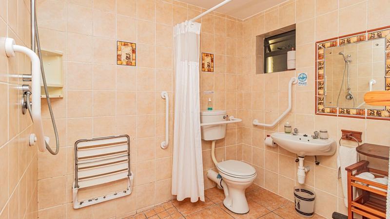 8 Bedroom Property for Sale in Fish Hoek Western Cape